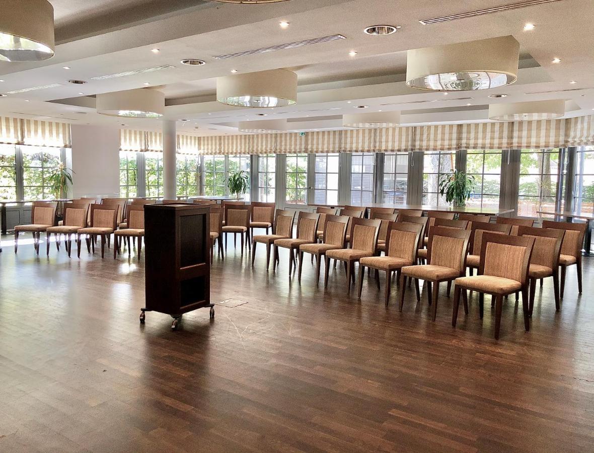 Restaurant & Hotel Engelkeller Меминген Екстериор снимка